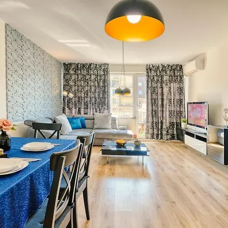 Comfort In Center * Varna