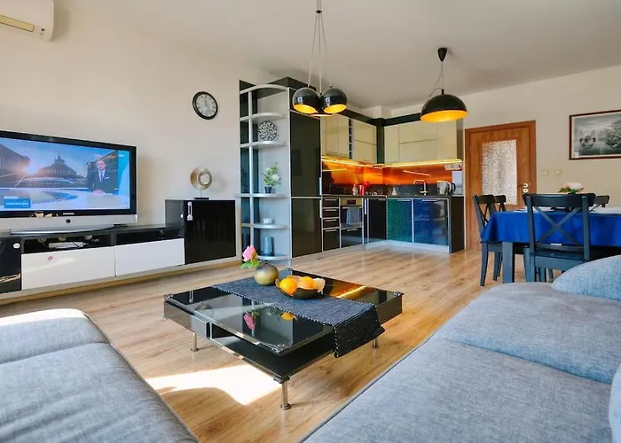 Comfort In Center Apartment Varna